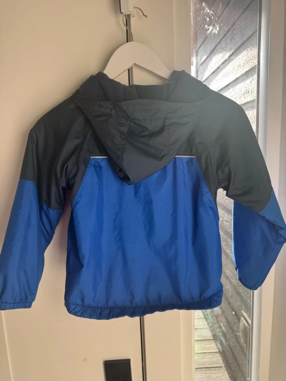 Columbia Kids Blue and Black Hooded Rain Jacket